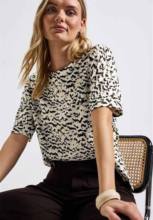 gemustertes-batwing-shirt-morning-beige