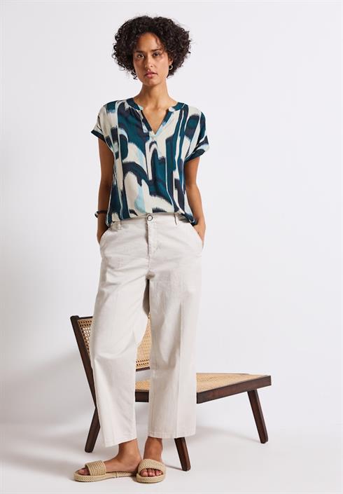 gemustertes-blusenshirt-tide-blue