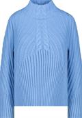 Gerippter Pullover mit Zopfmuster arctic blue