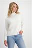 Gerippter Pullover mit Zopfmuster off-white