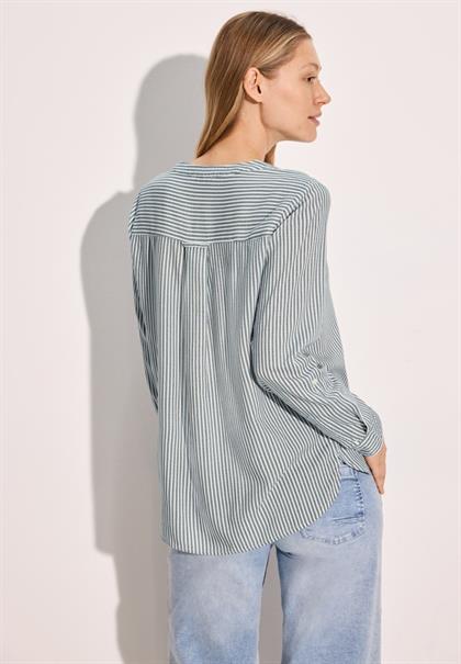 Gestreifte Basic Bluse fir green