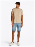 GLOBAL STRIPE CUFF TEE sandalwood