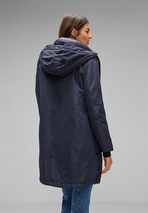 glänzende-longjacke-gravity-blue