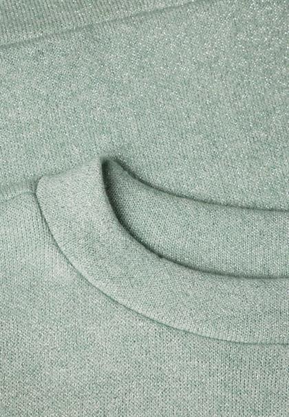 grayed mint mel.