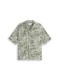 green abstract leaf print