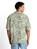 green abstract leaf print