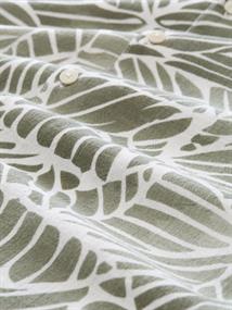 green abstract leaf print
