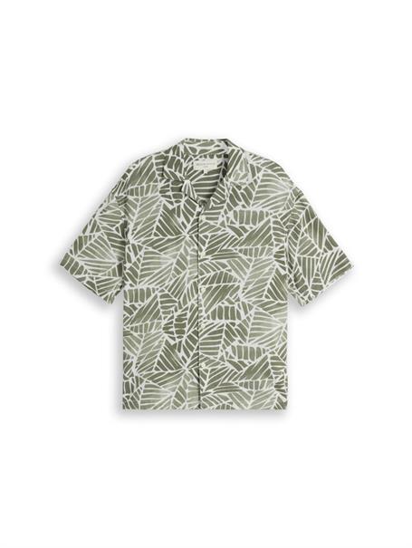 green abstract leaf print