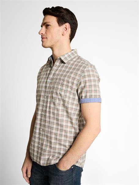 green white check