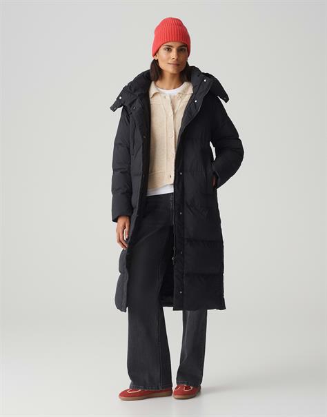 Halline black