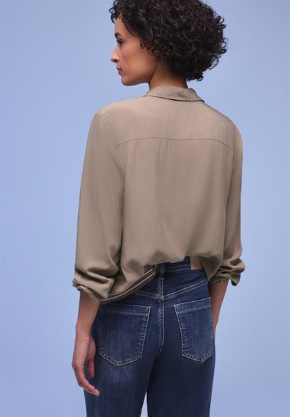 Hemdbluse mit Collegedetails light terra mocha