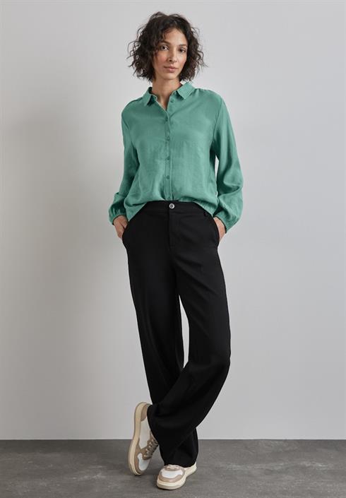 hemdbluse-sunlit-green