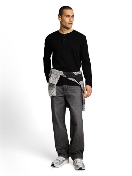 Henley Langarmshirt mit Rippstruktur black