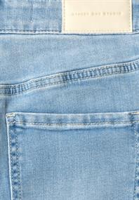 High Waist Barrel Leg Jeans im Loose Fit light blue soft washed