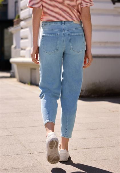 High Waist Barrel Leg Jeans im Loose Fit light blue soft washed
