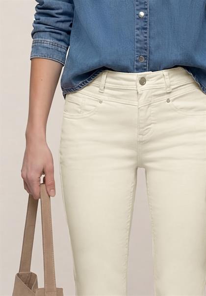 High Waist Bootcut Jeans im Slim Fit ecru washed