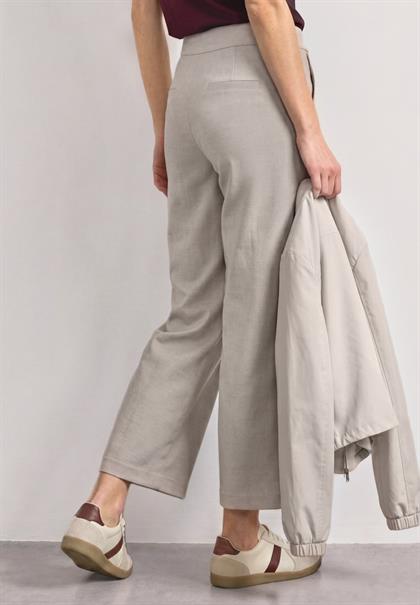 High Waist Culotte mit Schnallendetail clay sand
