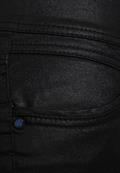 High Waist Denim mit Coating sleek black coated