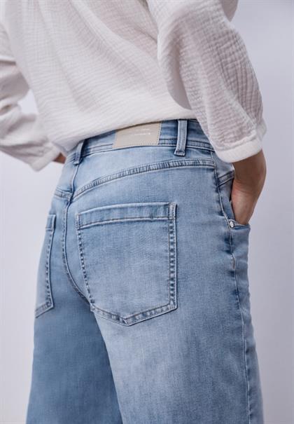 High Waist Wide Leg Jeans im Loose Fit light blue wash
