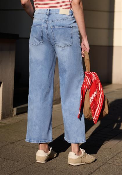 High Waist Wide Leg Jeans im Loose Fit light blue wash