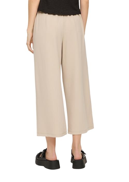 hose-beige