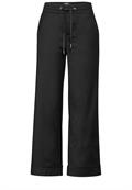 Hose im Casual Fit black