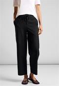 Hose im Casual Fit black
