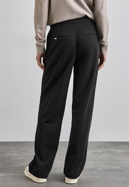 Hose im Casual Fit black