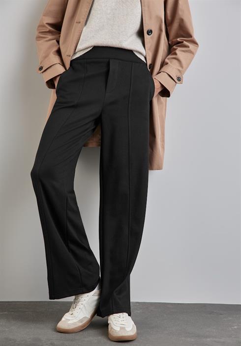 hose-im-casual-fit-black