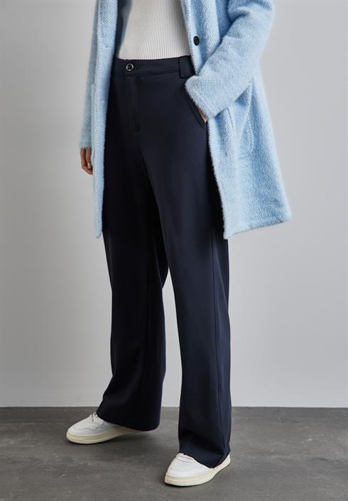 hose-im-casual-fit-night-sky-blue