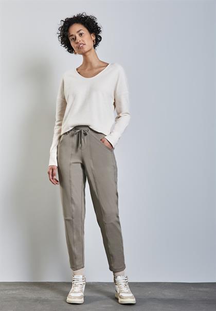 Hose im Loose Fit ashen maple beige