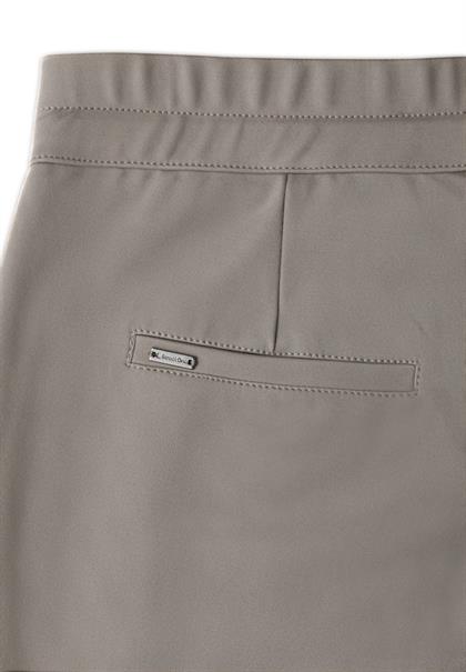 Hose im Loose Fit ashen maple beige