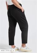 Hose im Loose Fit black