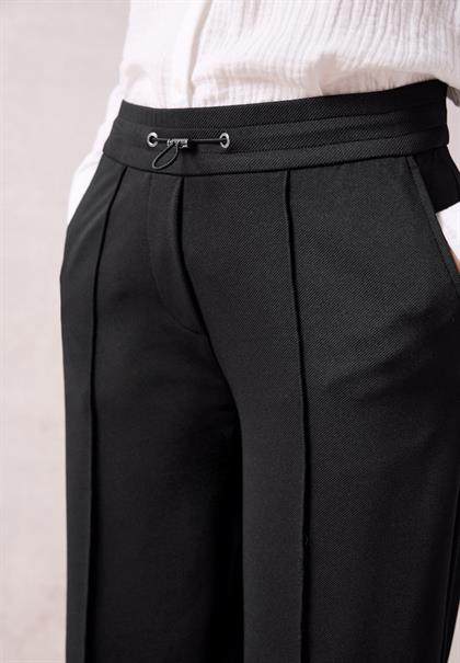 Hose im Loose Fit black
