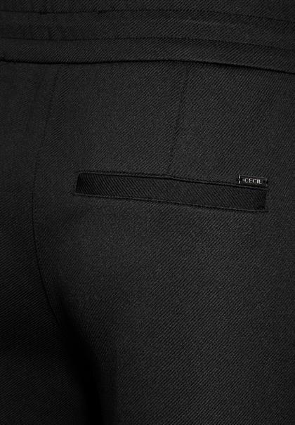 Hose im Loose Fit black