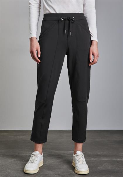 Hose im Loose Fit black