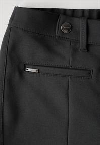 Hose im Slim Fit black