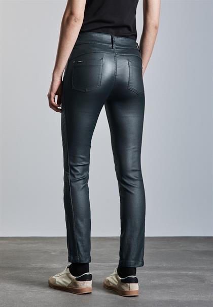 Hose mit Coating cool vintage green