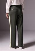 Hose mit Kontrast-Streifen nightfall green