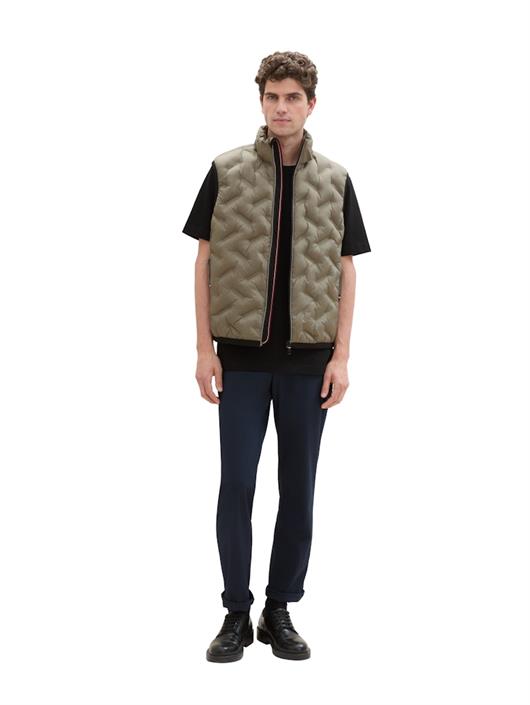 hybrid-weste-mit-kapuze-smokey-olive-green