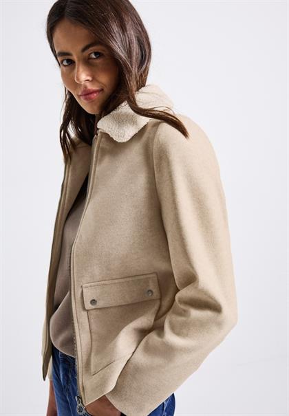 Jacke mit abnehmbarem Kragen soft sand mel.