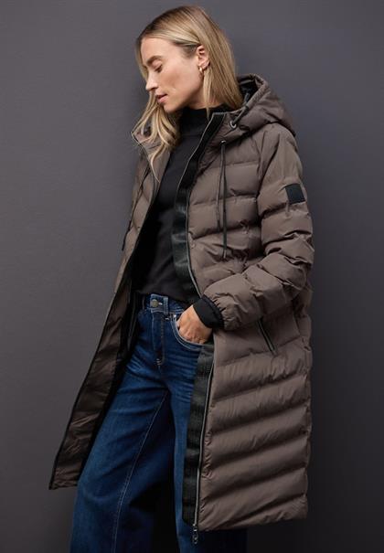 Jacke mit geklebten Nähten nomad brown