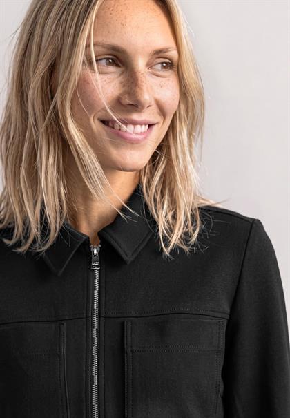 Jacke mit Hemdkragen und Brusttaschen black