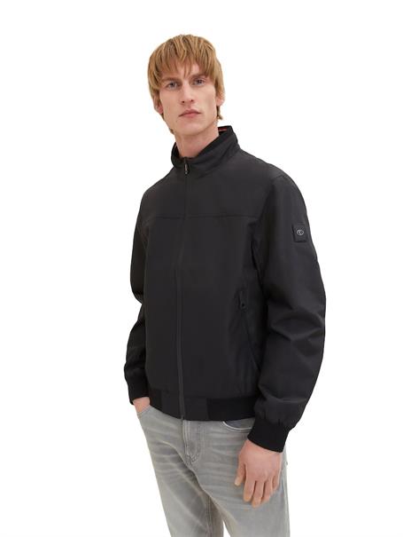 Jacke mit Stehkragen black