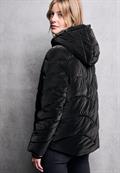 Jacke mit Wellen-Steppung black