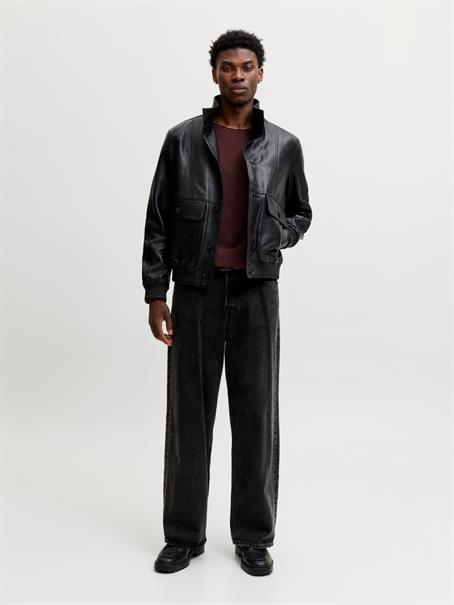 JAUHILL KNIT CREW NECK NOOS bitter chocolate