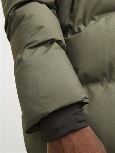 JCOALPHA LONG PUFFER SN dusty olive