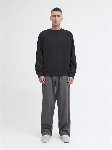 JCOPOINT SWEAT BADGE CREW NECK BF black