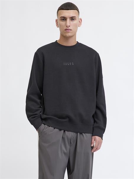 JCOPOINT SWEAT BADGE CREW NECK BF black