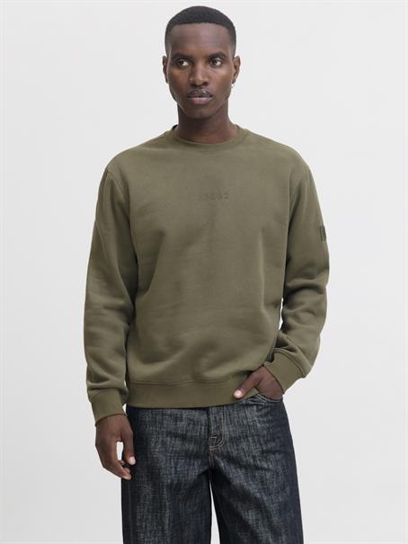 JCOPOINT SWEAT BADGE CREW NECK BF grape leaf